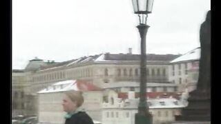 Hájas amatőr hatalmas tőgyes magyar hölgyemény popsiba baszva