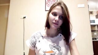 Lilly a terhes tini csajszi maszturbációja