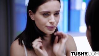 Lana Rhoades popóba dugva