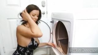 Perverz milf mami a fiával közösül