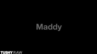 TUSHYRAW - Maddy May hátsó bejárata jól megdöngetve