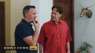 Brazzers - Janice Griffith a szomszéd krapekkal közösül