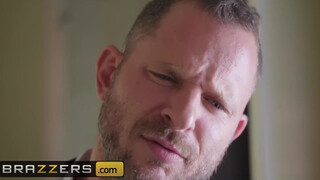 Brazzers - Honey Gold a dögös félvér csajszi