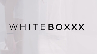 WHITEBOXXX - Rebeca Volpetti tökéletes puncija