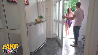 Fake Hostel - Tini csajok megkúrva durván