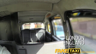 FakeTaxi cuki göndör néger csajszi nagyon jól baszható