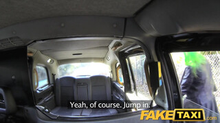 Fake Taxi zöld hajú spiné ánusza kúrható