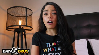 BANGBROS - Maya Bijou a kurvája öccsével kúrel