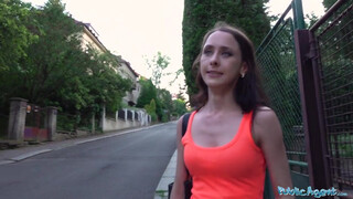 Public Agent - Lola Black kúrel a pornó ügynökkel