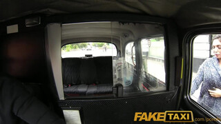 FakeTaxi - hatalmas cicis spiné nem akar fizetni