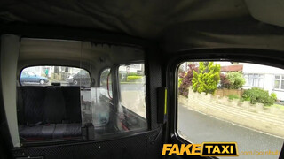 FakeTaxi - egy bombázó irodista kiscsaj