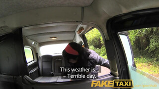 FakeTaxi - kolumbiai picsa análba kefélve