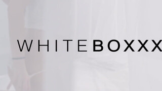 WhiteBoxxx - Katy Rose fullos cseh spiné és a szűk pici muffja