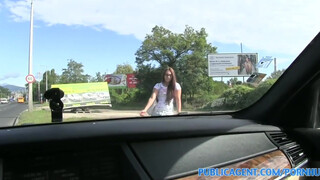 PublicAgent - Vanessa a bombázó stoppos kiscsaj