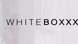 WHITEBOXXX - kikötözve nyalatja ki a pináját a csaj