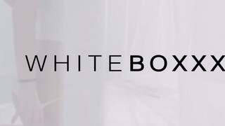 WhiteBoxxx - nem hiába hívják vörös rókának ezt a hölgyeményt