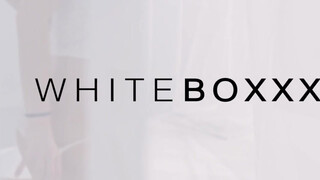 WhiteBoxxx - kicsmellű hölgyemény durván meghágva