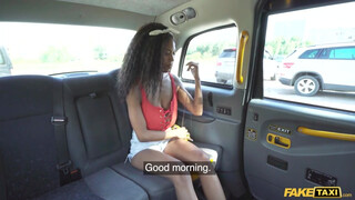 Fake Taxi - Tina Fire a nagy csöcsű néger kiscsaj