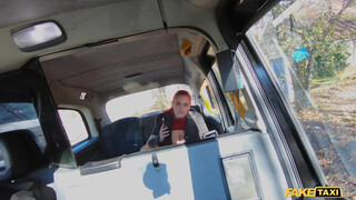 Fake Taxi - Óriás cickós latin amerikai hölgyemény
