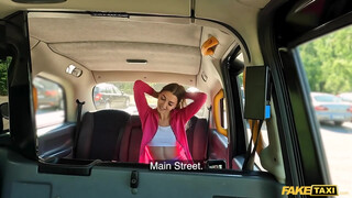 Fake Taxi - Sportos csajszi megkefélve a taxiban
