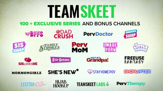 TeamSkeet - cuki pici nerdy nőci casting forgatás videója