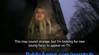 PublicAgent - Karol Lilien a hatalmas kannás szöszi