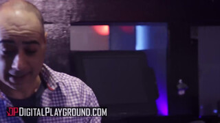 Digital Playground - Aidra Fox keményen megdugva