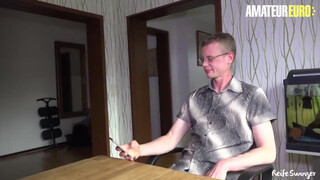 REIFESWINGER - Német milf fiatal csávóval kefél