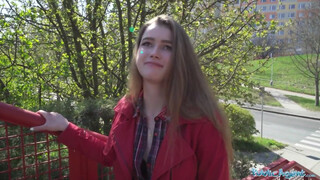 Public Agent - Olivia Sparkle a wc-ben közösül