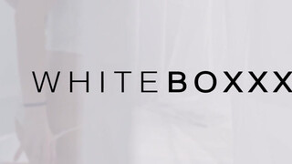 WhiteBoxxx - Renata Fox a hatalmas seggű orosz picsa