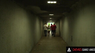 DevilsGangbangs - Spanyol milf csoport szex kefélése