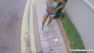 TEENGONZO - Anya Ivy a szexy méretes csöcsű barna csaj