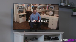 Summer Hart punciba és hátsó bejáratba rakva