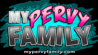 Ariella Ferrera kívánja a méretes kárót - MyPervyFamily