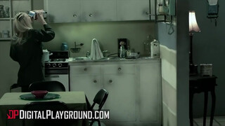 Digitalplayground - Riley Steele a hatalmas cickós világos szőke kiscsaj
