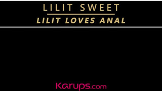 Lilit Sweet hátsó bejáratba tolva