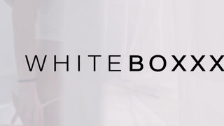 WHITEBOXXX - Candice Luca kinyalva durván