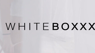 WhiteBoxxx - Leanne Lace a gyönyörű cseh tini spiné