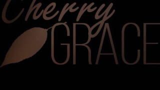 Cherry Grace a formás pinás picsa