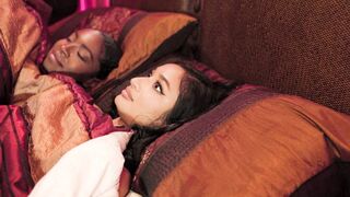 Amari Anne el sem hiszi, milyen jól nyali picsát Avery Black!