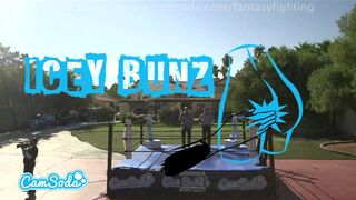 Forró fantasy harc méretes didkós tini bombázókkal