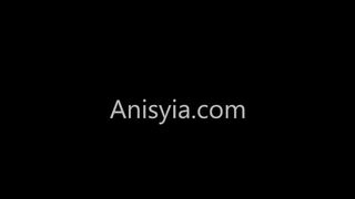 Anisyia alaposan cumizza a méretes pélót livejasminen